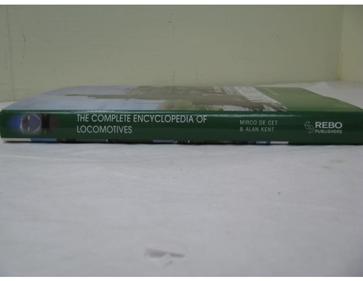 ●COMPLETE CONVERSATION VOL.1 I managed to track down a Bookstore where I live and got to