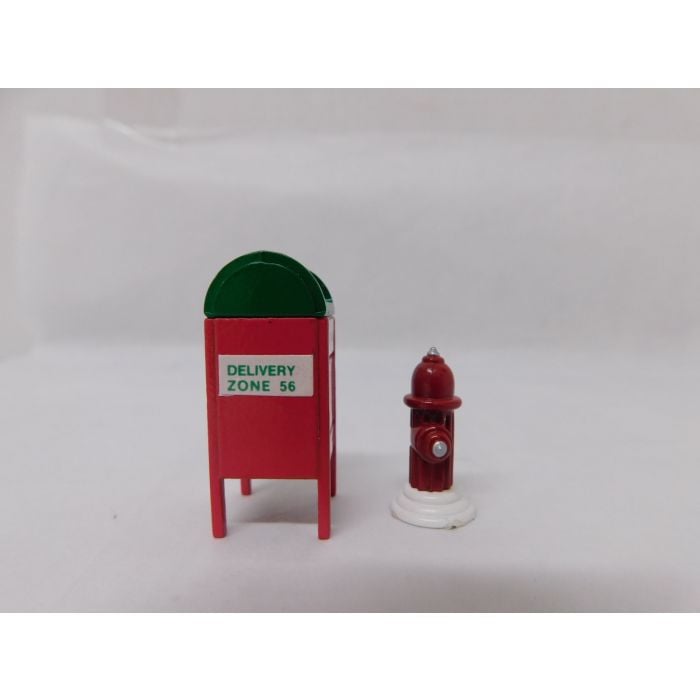 Department 56 52140 Mailbox/Firehydrant Set